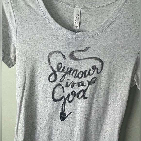 Victory Chick® Graphic Fitted T-Shirt Heather Gray / Seymour is a God / Size L - Picture 3 of 6
